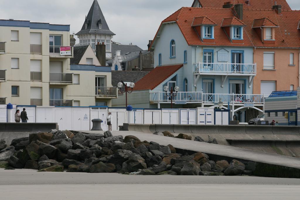 Villa Trémail - La plage au pied de votre chambre Wimereux Esterno foto