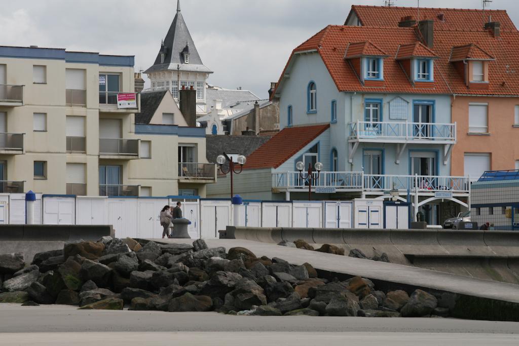 Villa Trémail - La plage au pied de votre chambre Wimereux Esterno foto